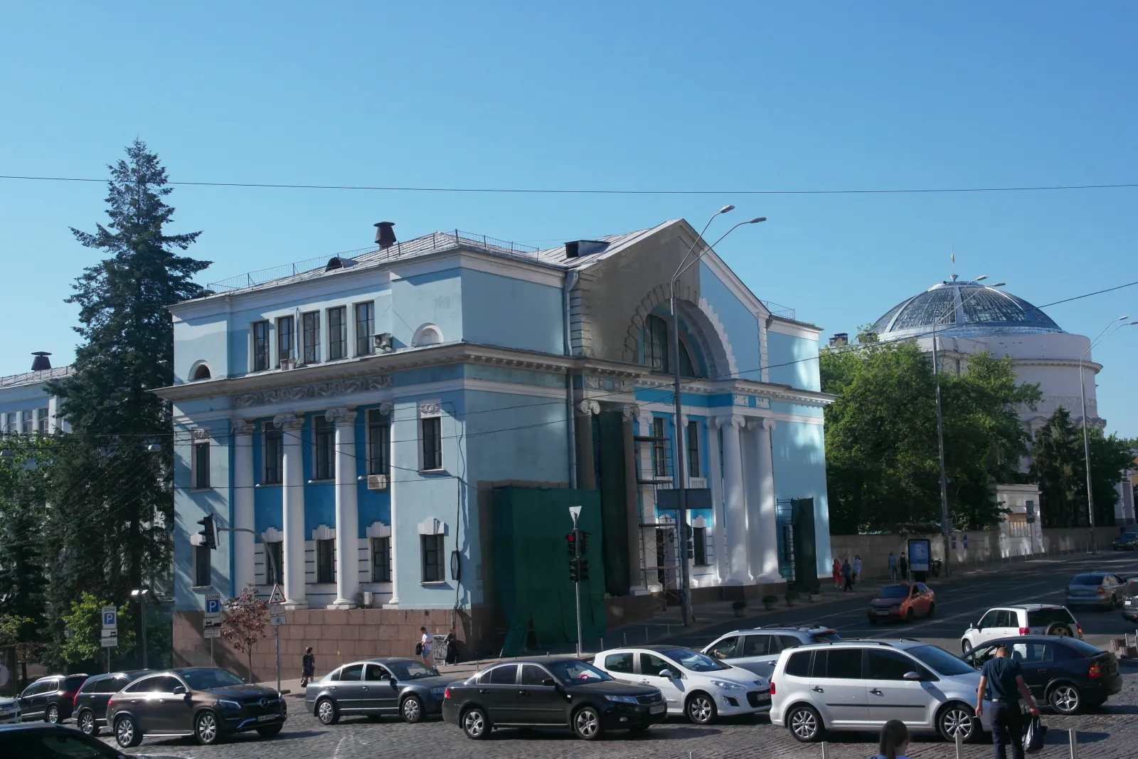 Archival 2018 view of a National Academy of Sciences building in Kyiv; not a photograph of the September 2026 strike.
